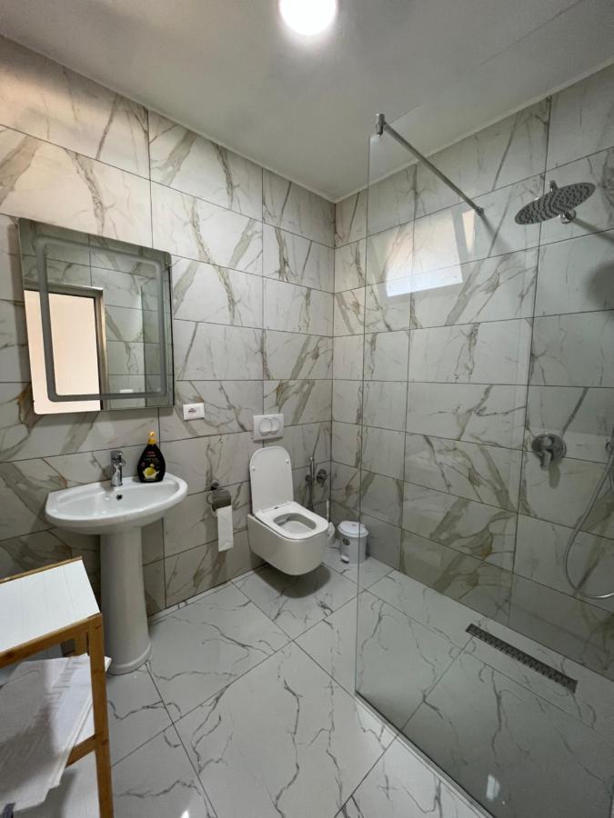 Restorant Hotel Xheni Draci Luaran gambar