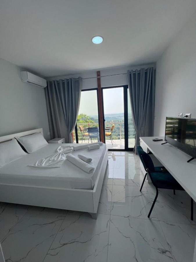 Restorant Hotel Xheni Draci Luaran gambar