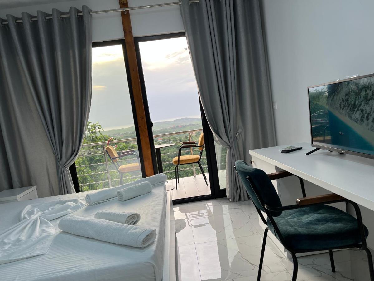 Restorant Hotel Xheni Draci Luaran gambar